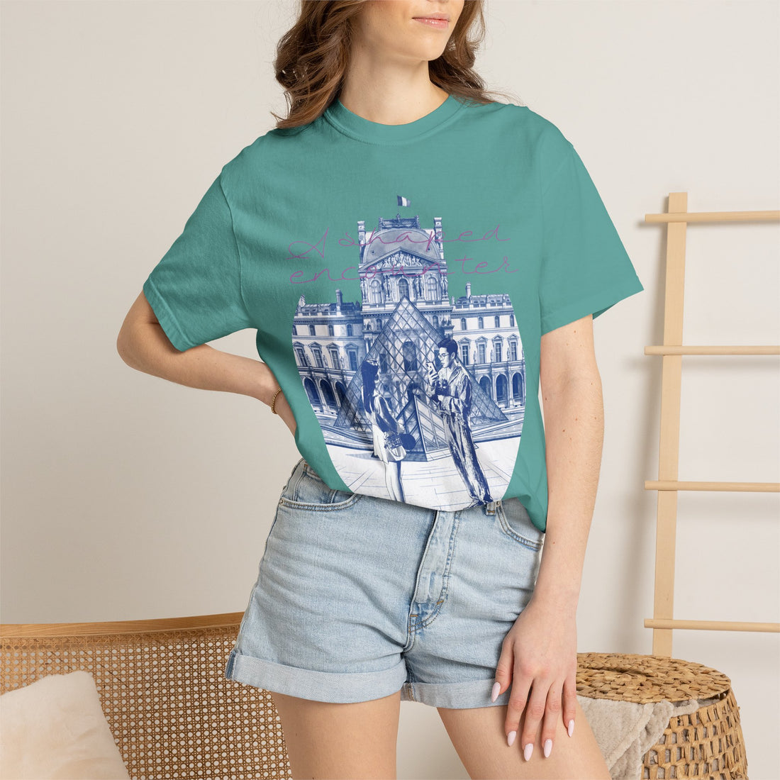 Custom Paris Louvre Travel T-Shirt - Vintage France Vacation Gift