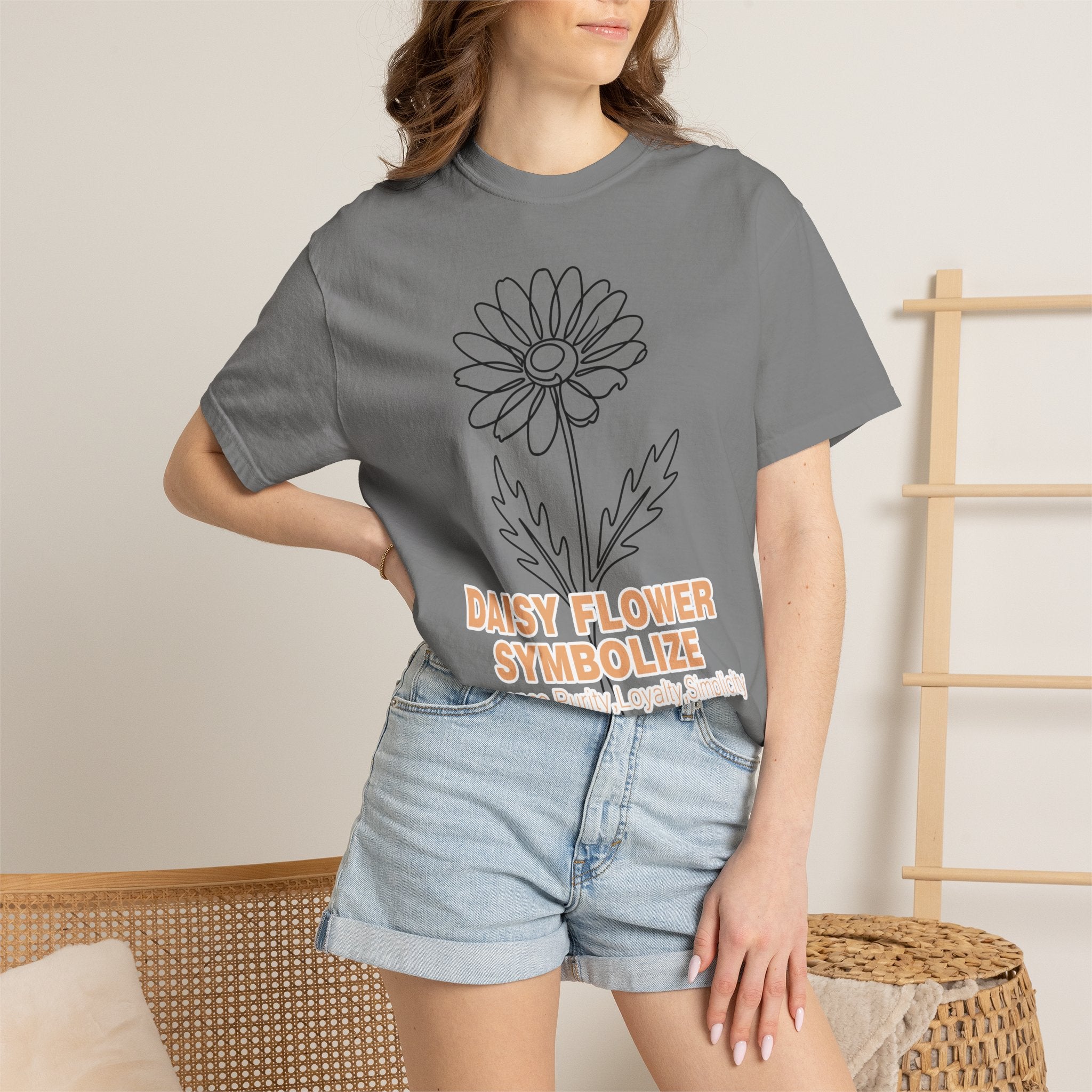 Daisy Flower T-Shirt - Botanical Graphic Shirt for Flower Lovers