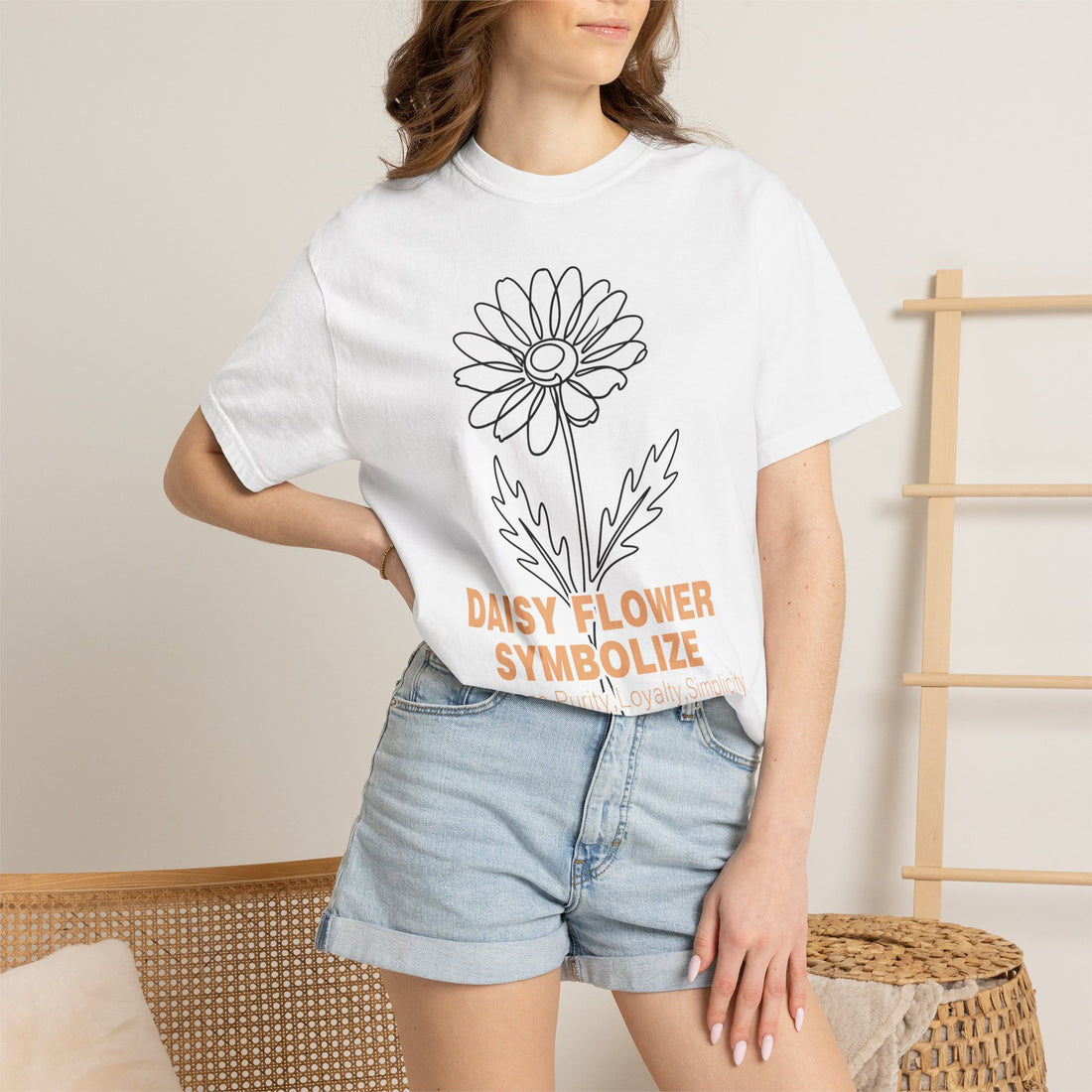 Daisy Flower T-Shirt - Botanical Graphic Shirt for Flower Lovers