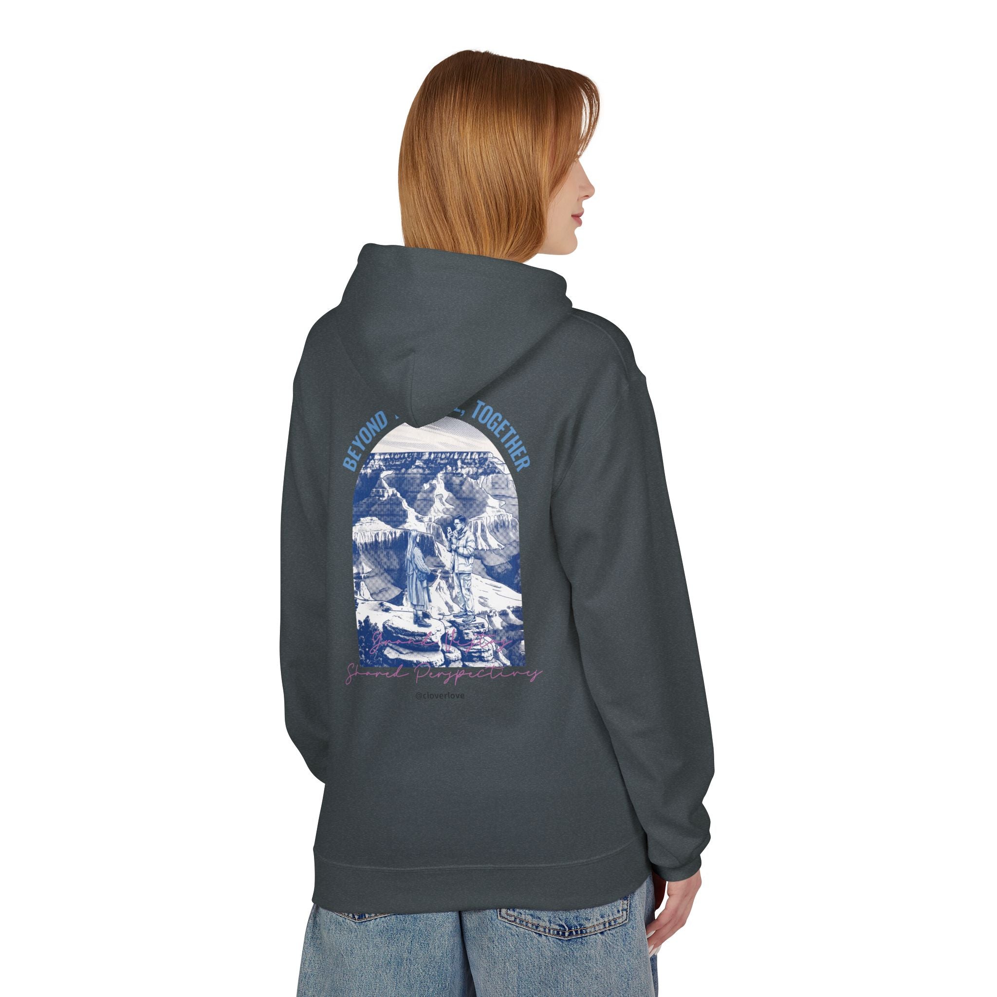 Beyond The Horizon Personalisierter Reise-Hoodie, Landschaftswahrzeichen Paar Geschenk