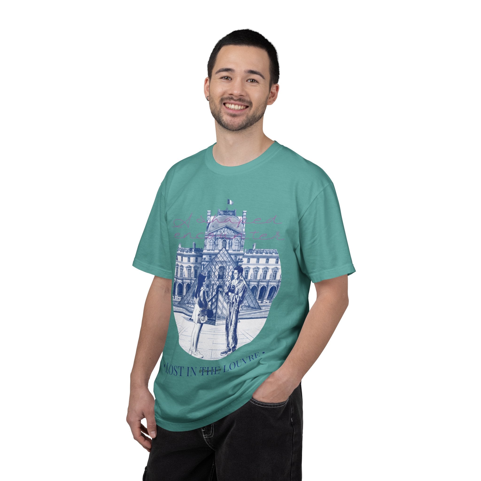 Custom Paris Louvre Travel T-Shirt - Vintage France Vacation Gift