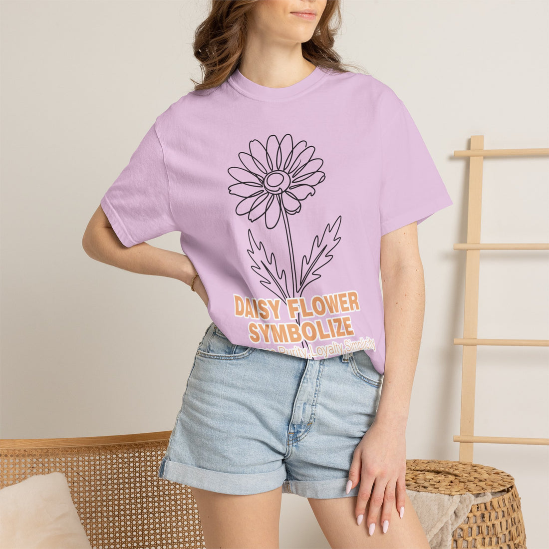 Daisy Flower T-Shirt - Botanical Graphic Shirt for Flower Lovers