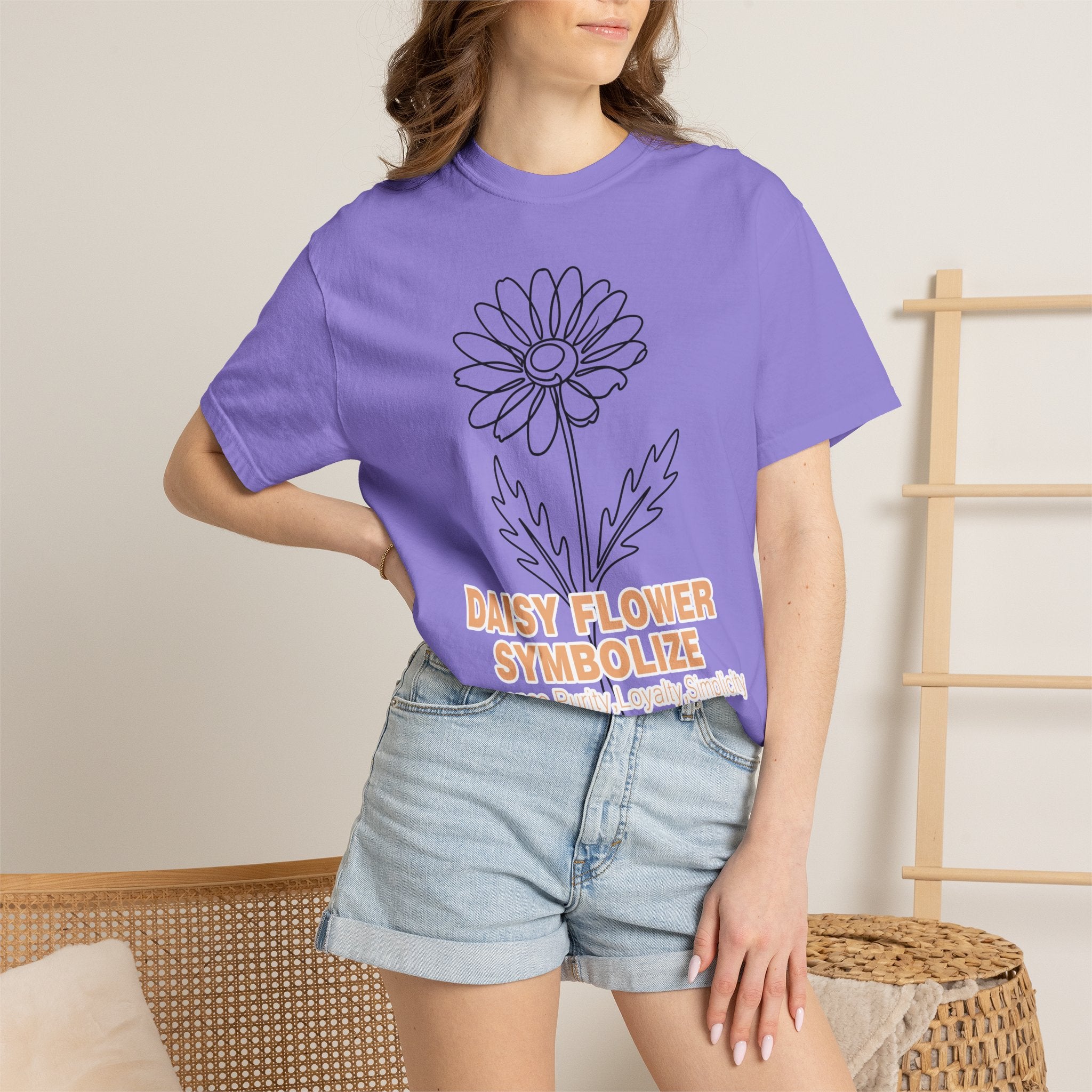 Daisy Flower T-Shirt - Botanical Graphic Shirt for Flower Lovers
