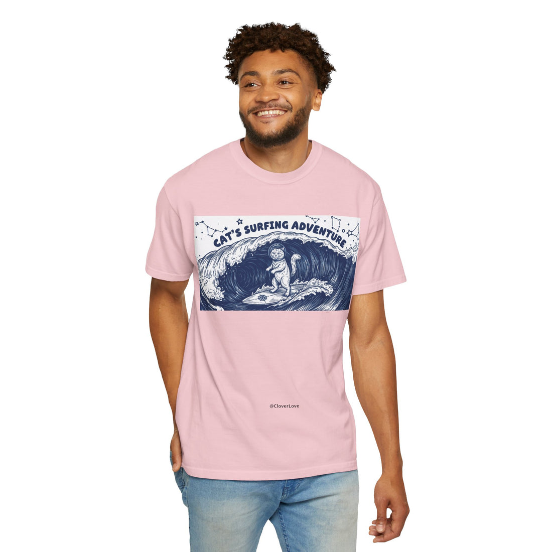 Cat’s Ocean Adventure T-Shirt - Vintage Ocean Wave Graphic Tee for Cat Lovers