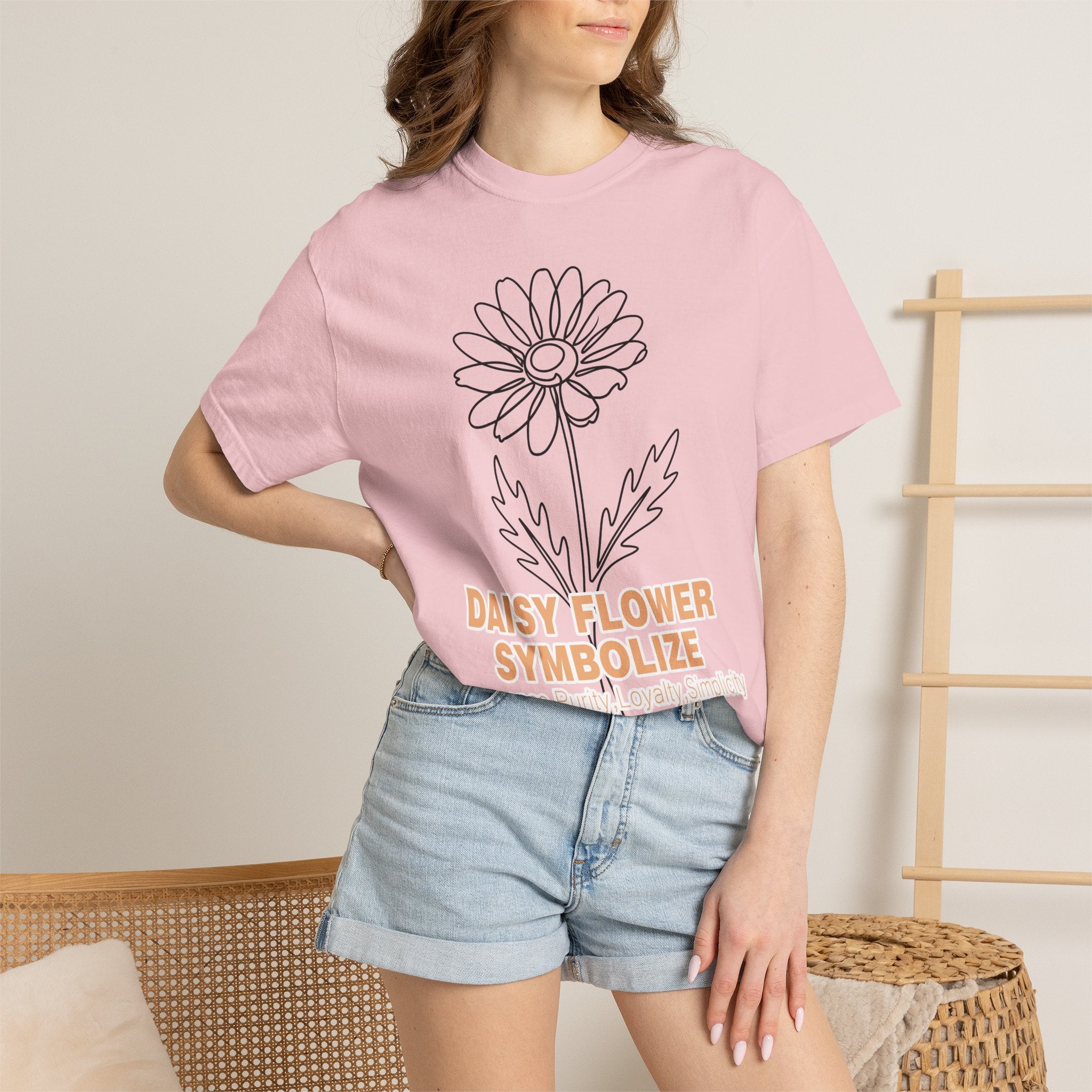 Daisy Flower T-Shirt - Botanical Graphic Shirt for Flower Lovers