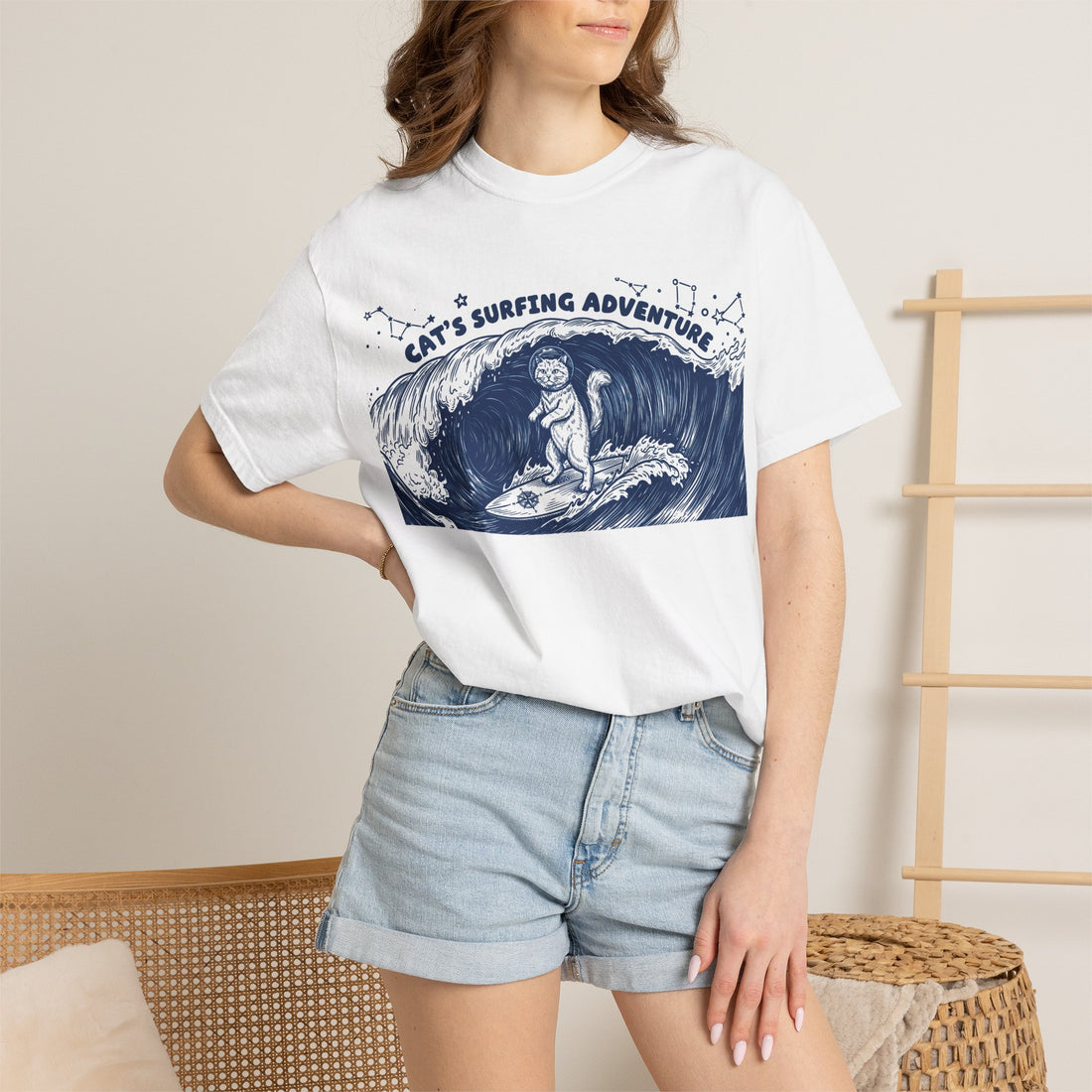 Cat’s Ocean Adventure T-Shirt - Vintage Ocean Wave Graphic Tee for Cat Lovers